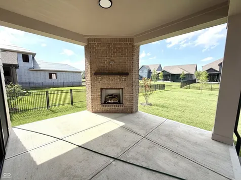 1428 Crosstie Circle Westfield IN 46074