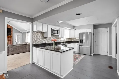 7225 Westminster Drive Indianapolis IN 46256
