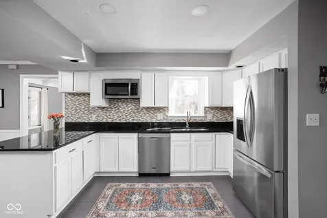 7225 Westminster Drive Indianapolis IN 46256