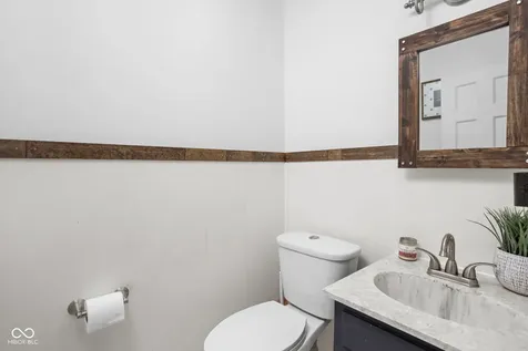 7225 Westminster Drive Indianapolis IN 46256