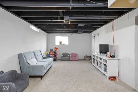 7225 Westminster Drive Indianapolis IN 46256