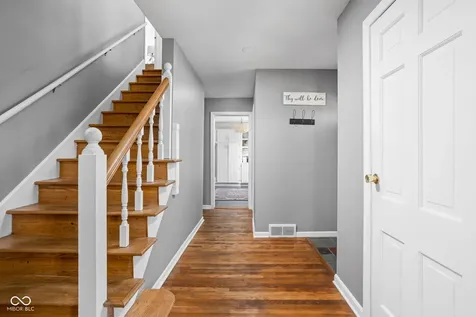 7225 Westminster Drive Indianapolis IN 46256