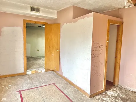 2633 N Layman Avenue Indianapolis IN 46218