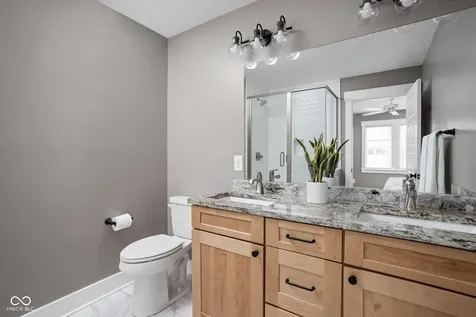 5713 Upper Garden Way Zionsville IN 46077
