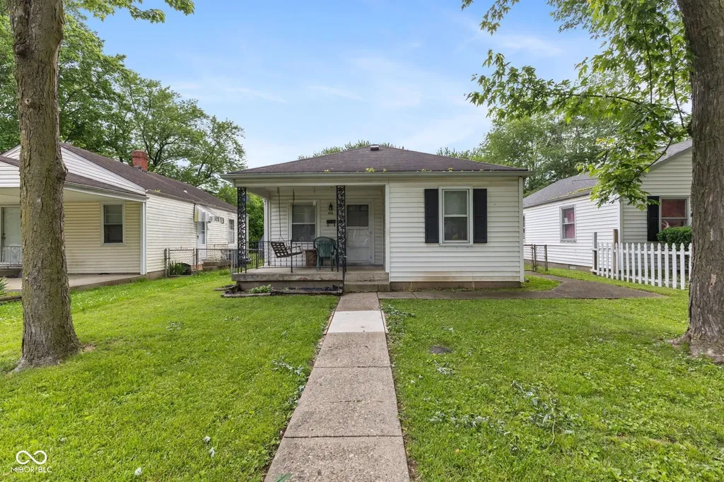 1116 N Berwick Avenue Indianapolis IN 46222