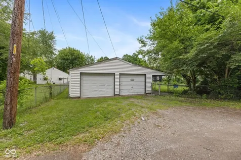 1116 N Berwick Avenue Indianapolis IN 46222
