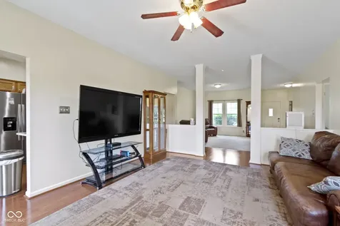 8778 N Deer Crossing Boulevard Mccordsville IN 46055
