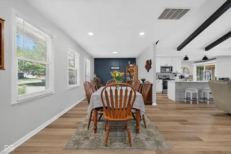 1492 Woodscliff Drive Anderson IN 46012