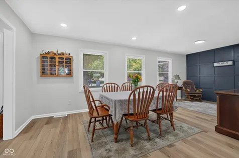 1492 Woodscliff Drive Anderson IN 46012