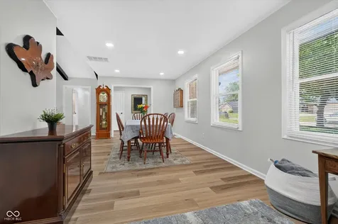 1492 Woodscliff Drive Anderson IN 46012