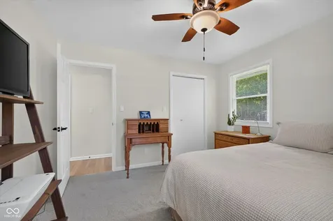 1492 Woodscliff Drive Anderson IN 46012