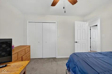 1492 Woodscliff Drive Anderson IN 46012