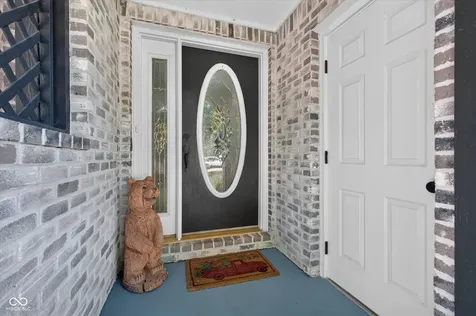 1492 Woodscliff Drive Anderson IN 46012