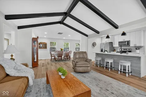 1492 Woodscliff Drive Anderson IN 46012