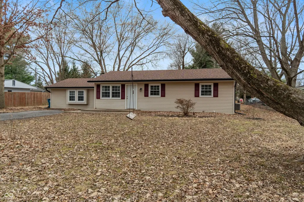 543 Woodview Drive Noblesville IN 46060