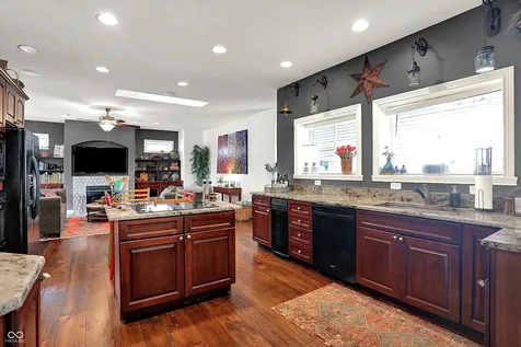 7241 Rooses Drive Indianapolis IN 46217