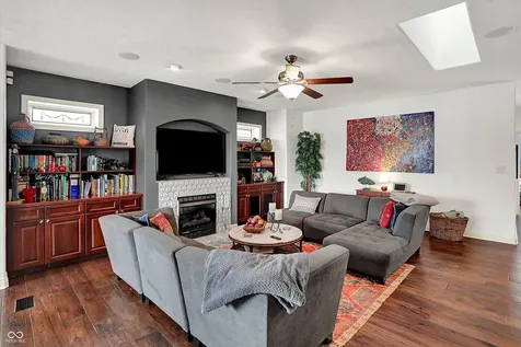 7241 Rooses Drive Indianapolis IN 46217