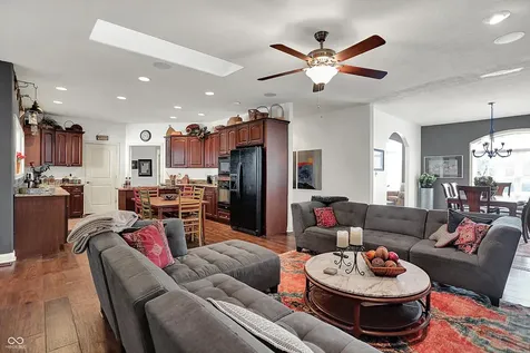 7241 Rooses Drive Indianapolis IN 46217