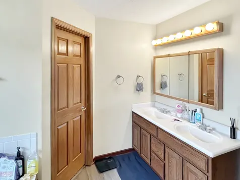 11723 Crab Apple Road Indianapolis IN 46239
