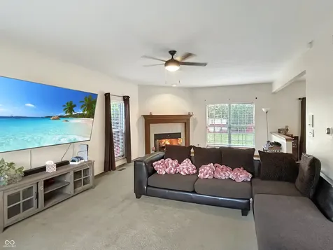 11723 Crab Apple Road Indianapolis IN 46239