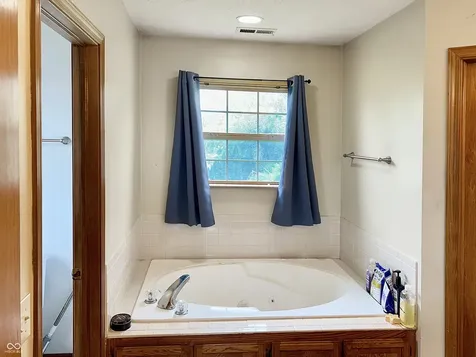 11723 Crab Apple Road Indianapolis IN 46239
