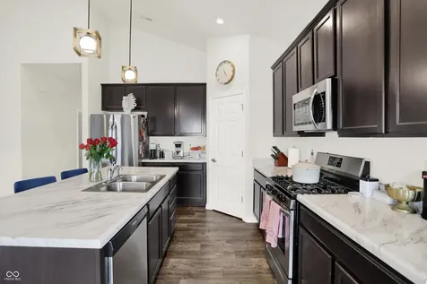 2259 Summer Shore Drive Greenwood IN 46143
