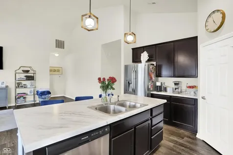 2259 Summer Shore Drive Greenwood IN 46143