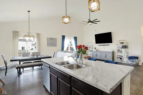 2259 Summer Shore Drive Greenwood IN 46143