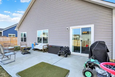 2259 Summer Shore Drive Greenwood IN 46143
