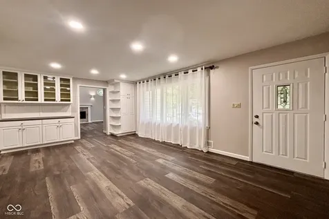 1542 E Edwards Avenue Indianapolis IN 46227