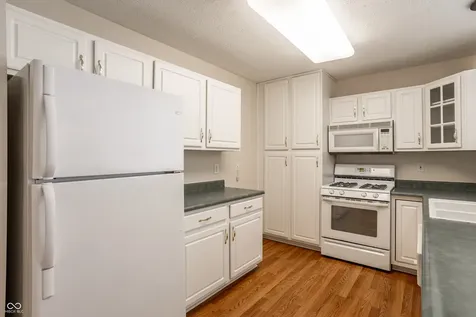 7729 Briarstone Drive Indianapolis IN 46227