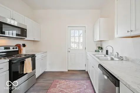 512 N 13th Street Elwood IN 46036