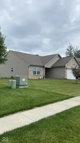922 Beal Way Indianapolis IN 46217