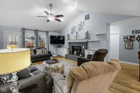 2800 Conestoga Court Columbus IN 47203