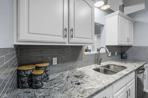 2800 Conestoga Court Columbus IN 47203