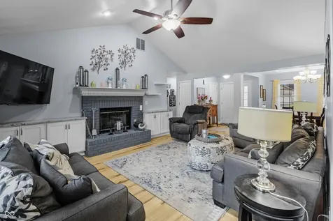 2800 Conestoga Court Columbus IN 47203