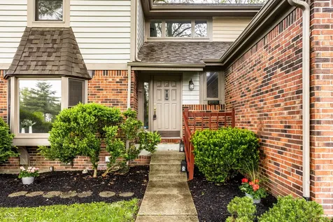 7570 Pinesprings West Drive Indianapolis IN 46256