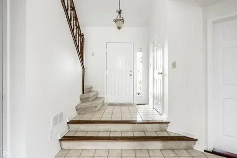 7570 Pinesprings West Drive Indianapolis IN 46256