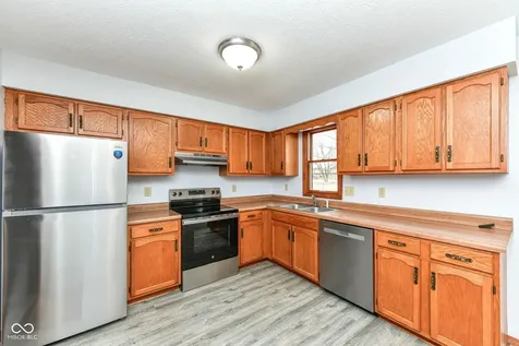 382 Pinedale Drive Avon IN 46123