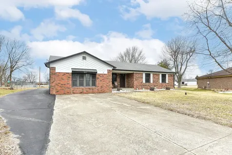 382 Pinedale Drive Avon IN 46123