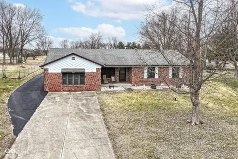 382 Pinedale Drive Avon IN 46123