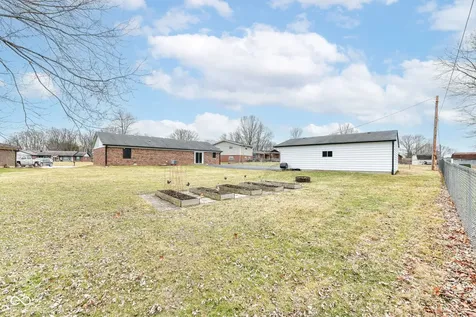 382 Pinedale Drive Avon IN 46123