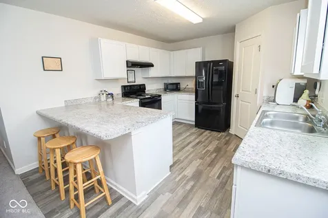 360 Michael Drive Atlanta IN 46031