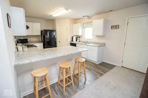 360 Michael Drive Atlanta IN 46031