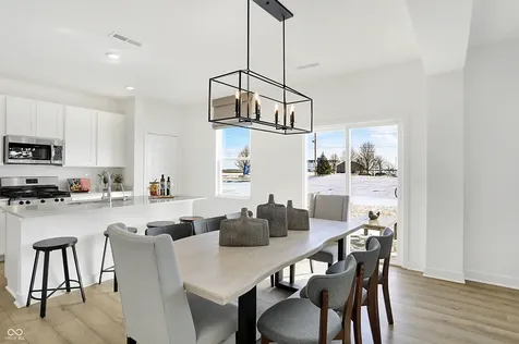 1563 Alpine Lane Greenfield IN 46140