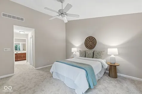 7869 Clearwater Parkway Indianapolis IN 46240
