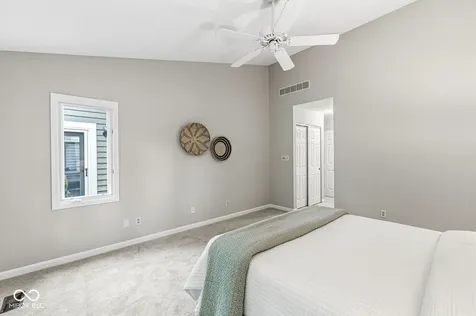 7869 Clearwater Parkway Indianapolis IN 46240