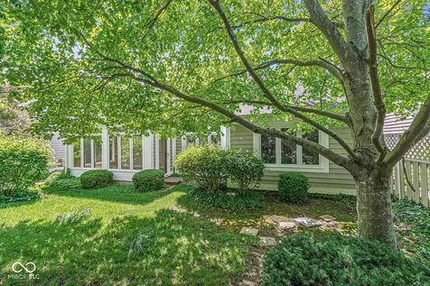 7869 Clearwater Parkway Indianapolis IN 46240