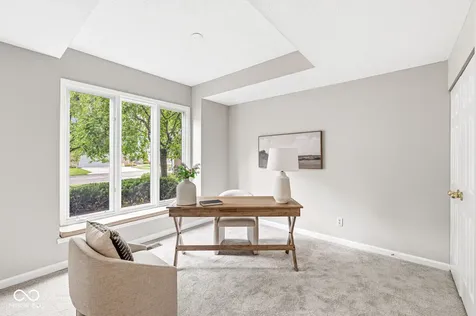 7869 Clearwater Parkway Indianapolis IN 46240