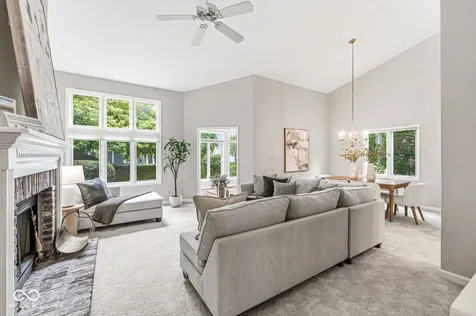 7869 Clearwater Parkway Indianapolis IN 46240